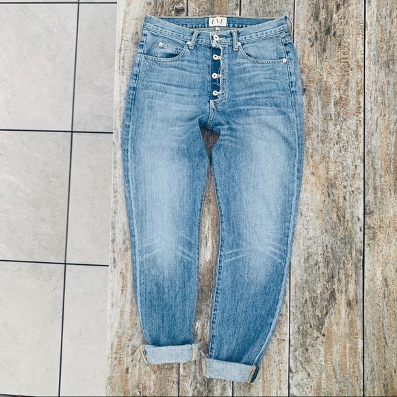 EVE DENIM Silver Bullet Embossed Distressed - Picture 2 of 16